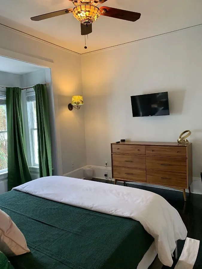 The Foxtail Estate Bed & Breakfast Daytona Beach