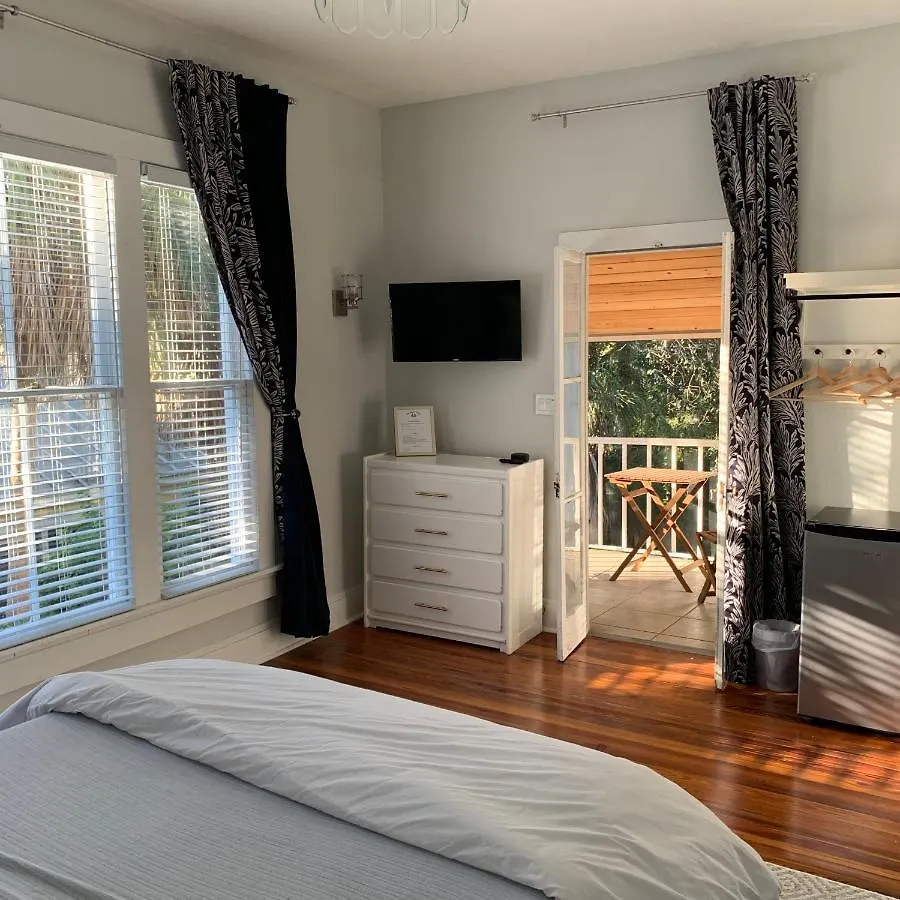 The Foxtail Estate Bed & Breakfast Daytona Beach 3*,  United States